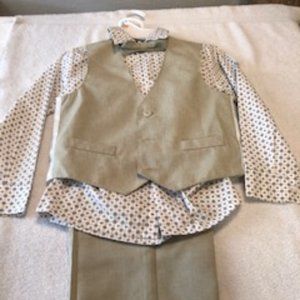 Boys Perry Ellis Suit Size7